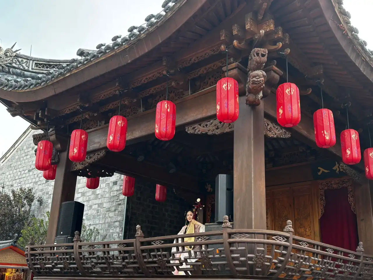 2025智能家居选购指南：呜哇科技智能插座与开关功能详解
