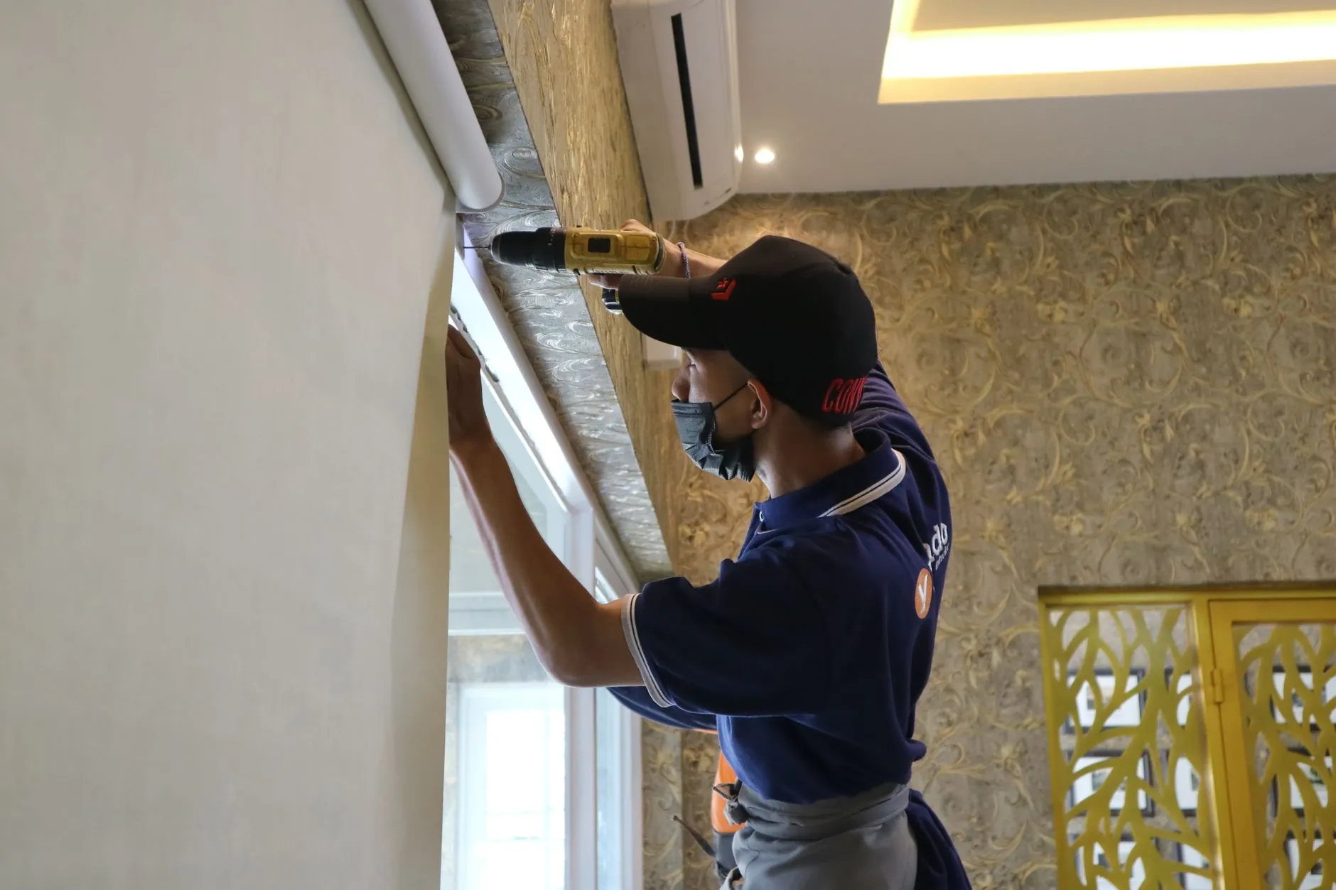 智能家居系统搭建指南：如何选择智能插座与智能开关实现远程控制