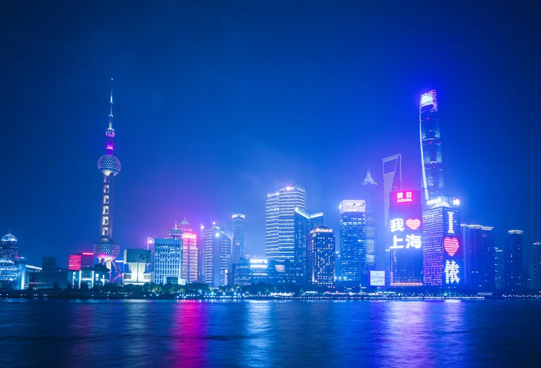 智能家居产品中心：智能插座与智能开关的联动控制方案解析