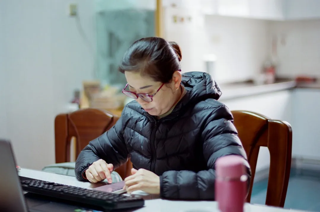 深圳公寓智能照明与智能安防一体化方案的设计与落地实践